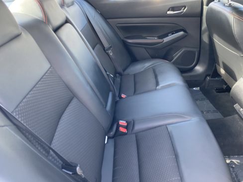 Used 2025 Nissan Altima 2.5 SR image 11