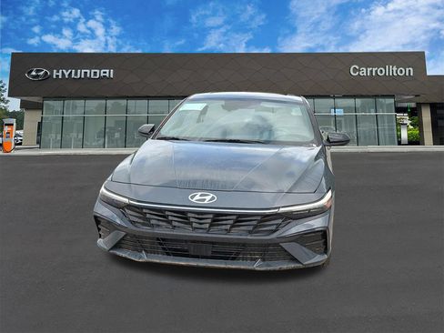 New 2026 Hyundai Elantra SEL Sport Premium FWD image 2