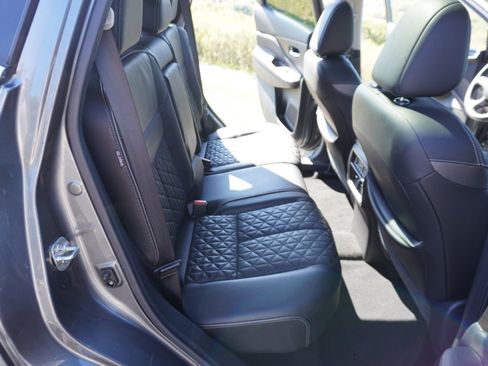 Used 2020 Nissan Murano Platinum w/ Cargo Package image 27