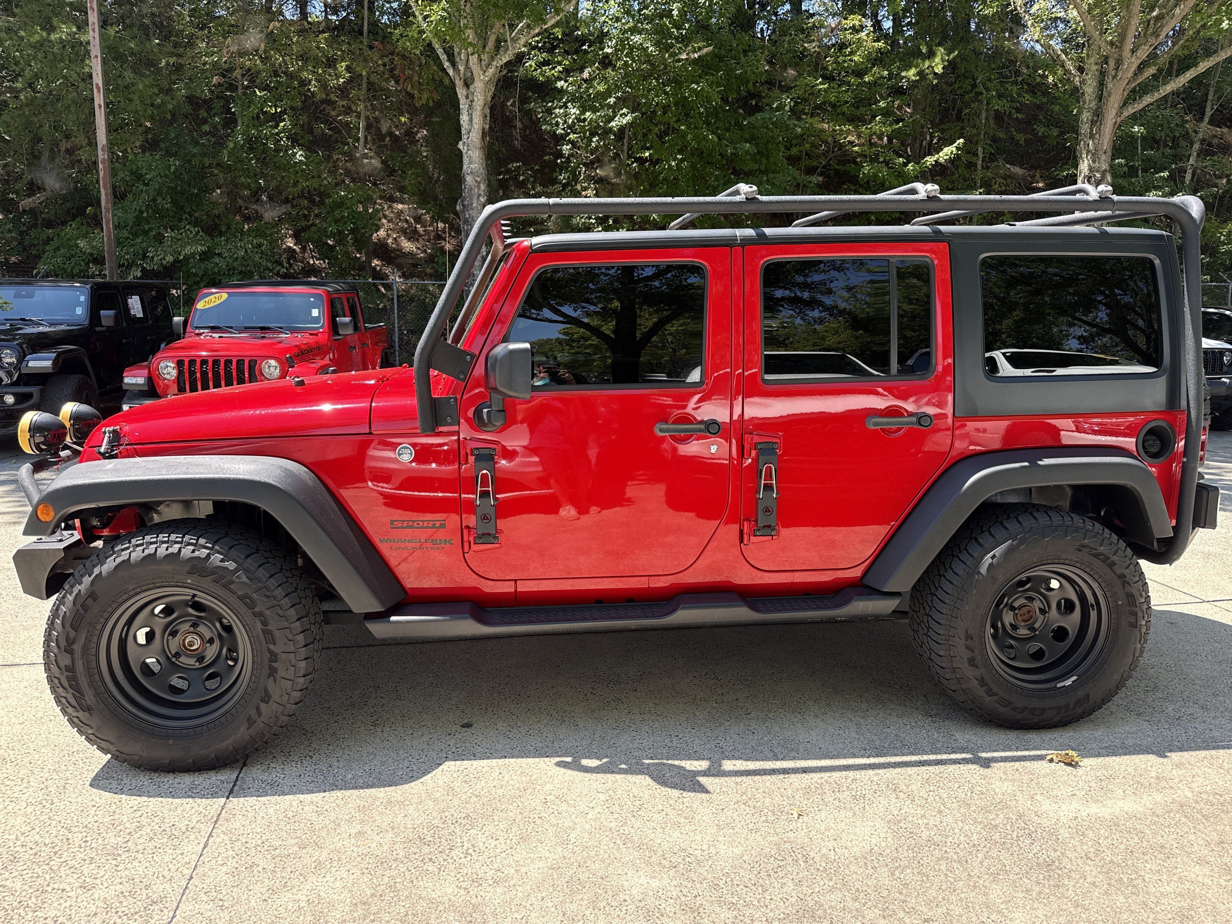 Used 2018 Jeep Wrangler Unlimited Sport S AWD/4WD image 4