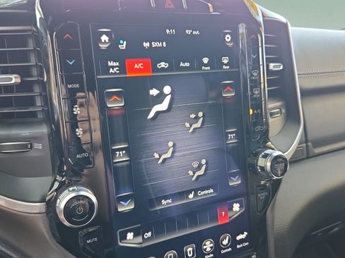 Used 2020 RAM 1500 Laramie AWD/4WD image 19