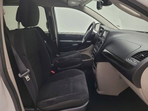 Used 2019 Dodge Grand Caravan SE w/ UConnect Hands-Free Group FWD image 21