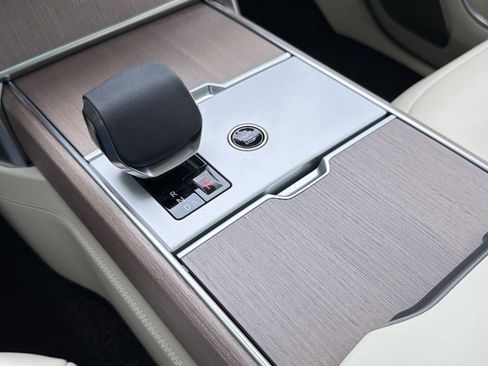 New 2026 Land Rover Range Rover Autobiography image 19