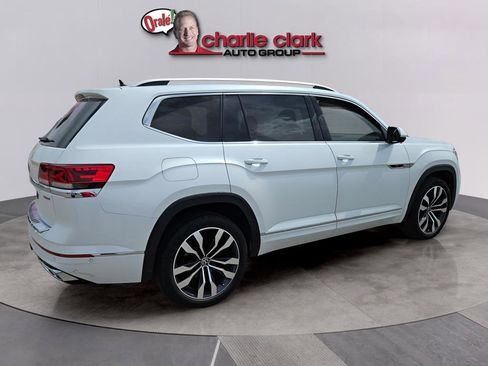 Used 2023 Volkswagen Atlas SEL Premium image 6