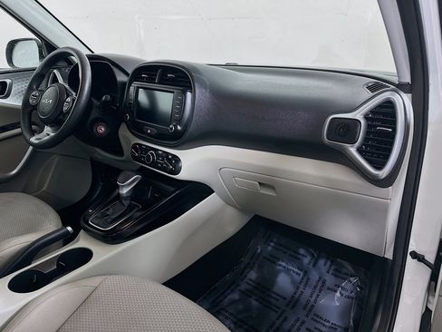 Certified 2023 Kia Soul LX image 26