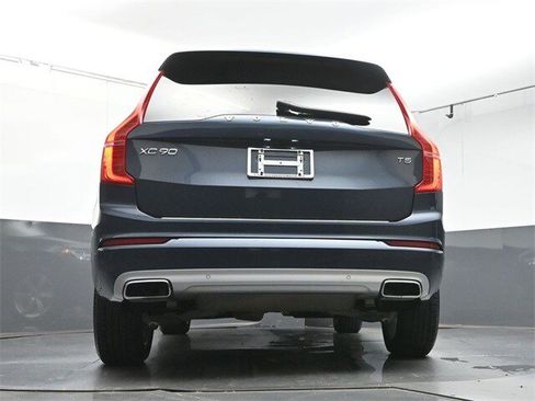 Used 2021 Volvo XC90 T5 Momentum w/ Climate Package image 38