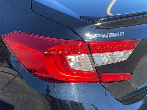 Used 2020 Honda Accord Sport image 14