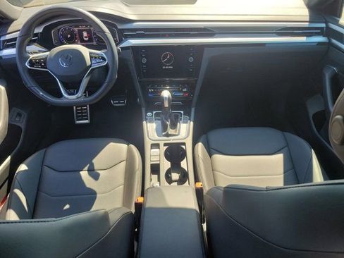 Certified 2023 Volkswagen Arteon SE image 2