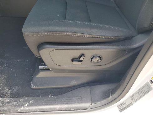 Used 2025 RAM 1500 Big Horn AWD/4WD image 16