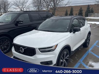 Used 2020 Volvo XC40 T5 R-Design