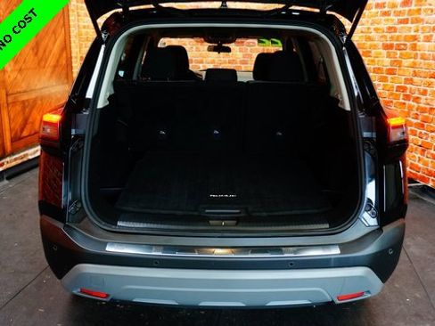 Used 2022 Nissan Rogue SV image 43