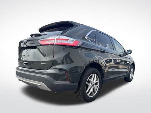 Certified 2023 Ford Edge SEL w/ Convenience Package image 3