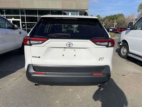 Used 2025 Toyota RAV4 XLE image 5