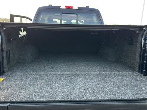 Used 2022 Ford F150 Limited image 30