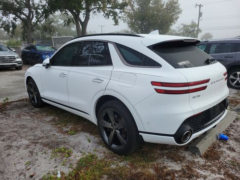 Used 2023 Genesis GV70 2.5T w/ Sport Prestige Package image 4