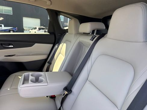 Certified 2025 Nissan Murano SV AWD/4WD image 28