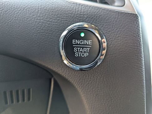 Used 2023 Ford Edge ST-Line image 24