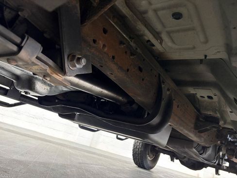 Used 2001 Ford F350 Lariat AWD/4WD image 31