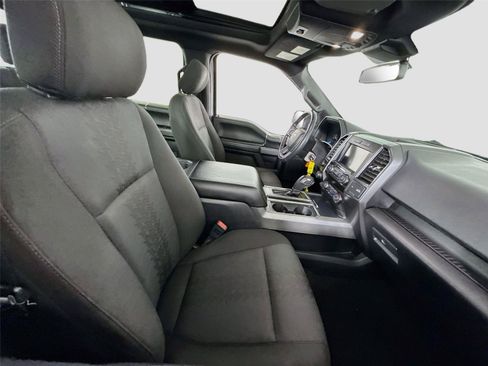 Used 2019 Ford F150 XLT w/ Equipment Group 302A Luxury AWD/4WD image 21