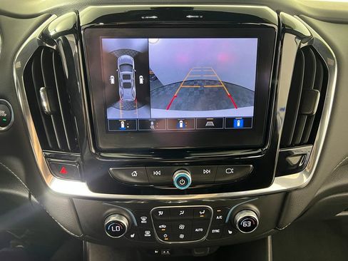 Certified 2023 Chevrolet Traverse LT w/ LT Premium Package AWD/4WD image 14