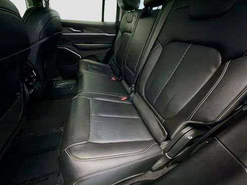 Used 2022 Jeep Grand Cherokee Limited 4xe AWD/4WD image 12