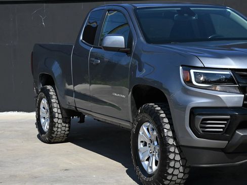 Used 2022 Chevrolet Colorado LT w/ Fleet Safety Package image 15