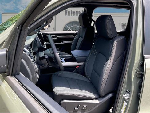 New 2026 RAM 1500 Big Horn AWD/4WD image 9
