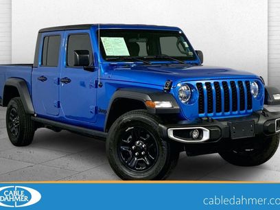 Used 2023 Jeep Gladiator Sport w/ Trailer Tow Package