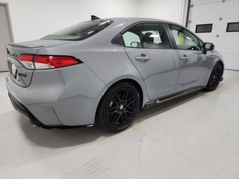 Used 2022 Toyota Corolla SE w/ Carpet Mat Package (TMS) FWD image 17
