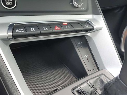 Certified 2023 Audi Q3 2.0T Premium w/ Convenience Package AWD/4WD image 29
