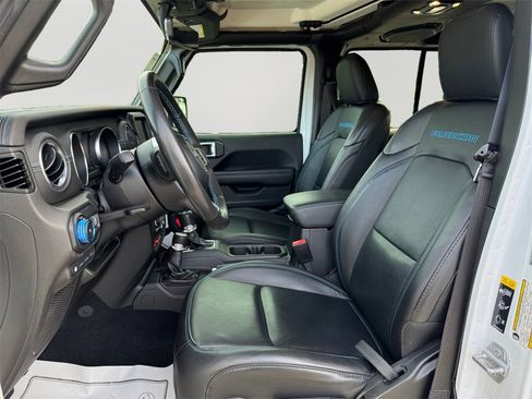 Used 2022 Jeep Wrangler Unlimited Rubicon 4xe w/ Steel Bumper Group image 24