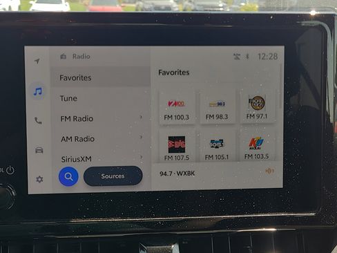 Used 2025 Toyota Corolla SE FWD image 27