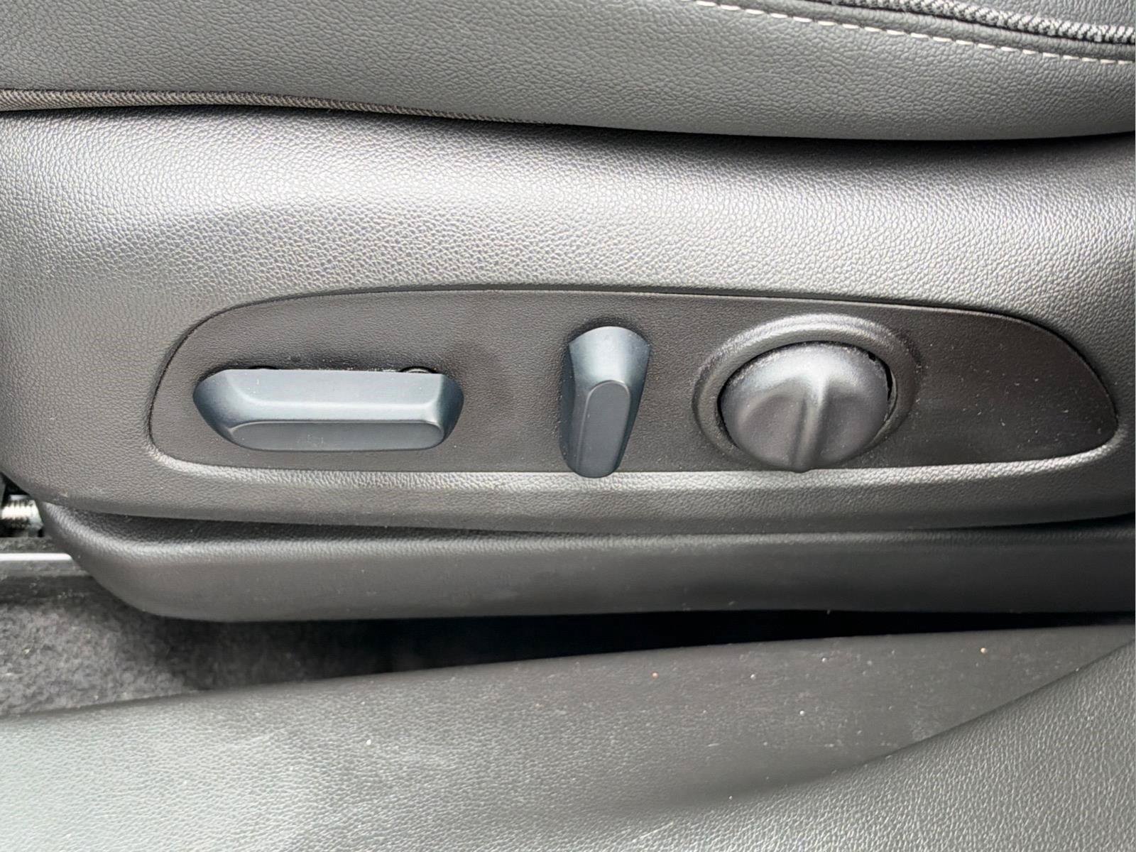 Used 2025 Buick Encore GX Preferred w/ Comfort Package FWD image 23
