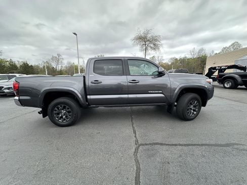 Used 2023 Toyota Tacoma SR5 w/ SR5 Appearance Package image 5
