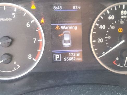 Used 2021 Nissan Sentra S FWD image 12