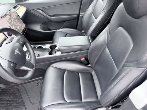 Used 2020 Tesla Model Y Performance image 27