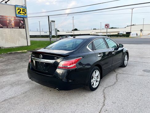 Used 2015 Nissan Altima 2.5 SL w/ Technology Package FWD image 5