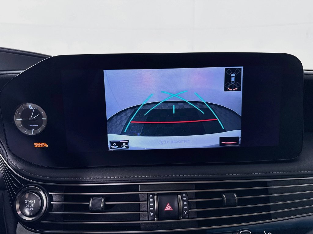 Used 2021 Lexus LS 500 w/ Accessory Package (Z2) RWD image 14