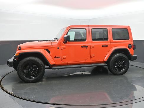 Used 2023 Jeep Wrangler Altitude image 2