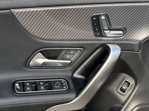 Used 2025 Mercedes-Benz CLA 250 image 17