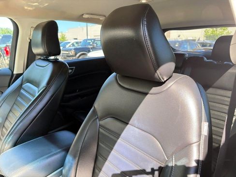 Used 2020 Ford Edge SEL w/ Convenience Package AWD/4WD image 14