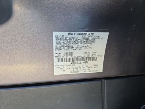 Used 2013 Ford Taurus SEL image 38