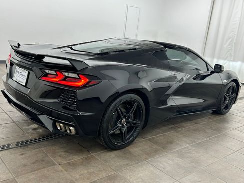 Used 2023 Chevrolet Corvette Stingray Coupe w/ Z51 Performance Package image 7