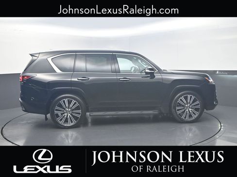 New 2026 Lexus LX 600 4WD w/ Accessory Package (2T) image 6
