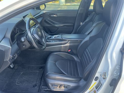 Used 2019 Toyota Avalon Touring FWD image 14