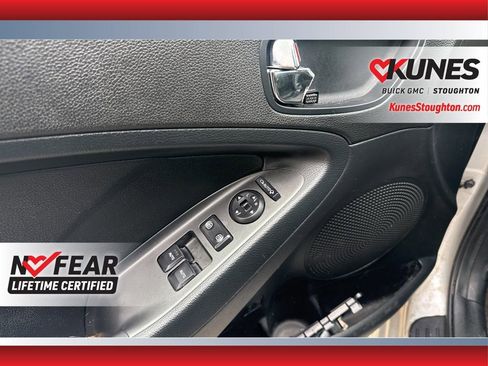 Used 2016 Kia Forte Koup EX image 14