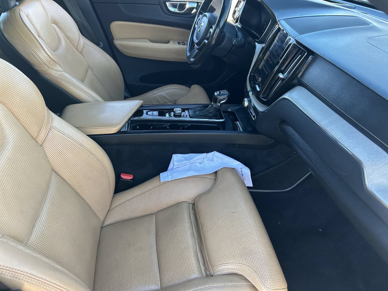 Used 2018 Volvo XC60 T6 Inscription w/ Luxury Seat Package AWD/4WD image 13