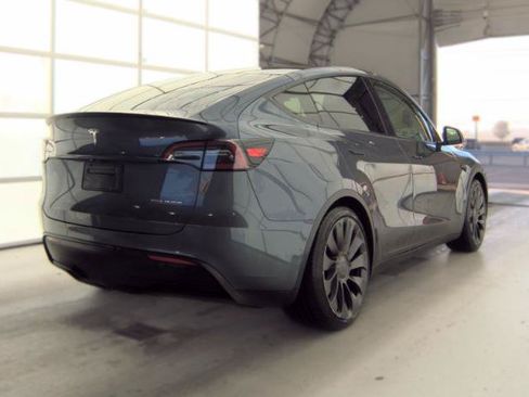 Used 2021 Tesla Model Y Performance AWD/4WD image 6