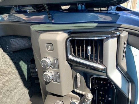 New 2025 GMC Sierra 1500 Denali w/ Denali Reserve Package image 18