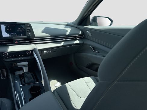 New 2026 Hyundai Elantra Sport FWD image 16